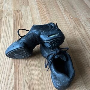 Women Dance Sneakers - Sz 9